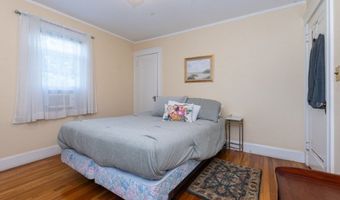 33 Murdock St, Boston, MA 02135