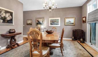 152 Pino Verde Ln, Amherst, NY 14221
