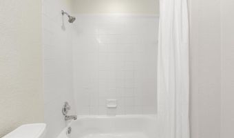 66 W 14TH St, Atlantic Beach, FL 32233