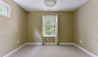 1 CARMEN Dr, Cape May Court House, NJ 08210