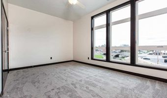 120 Twin Steeples NE Ste 215, Dyersville, IA 52040
