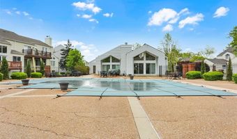 1709 Highview Circle Ct, Ballwin, MO 63021
