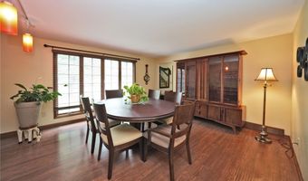 23 Grasspointe Dr, Amherst, NY 14228