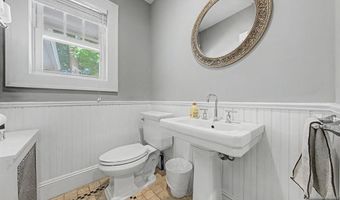 26 George St, Allendale, NJ 07401