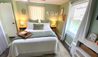 138 N Harrison St, Bloomfield, IN 47424