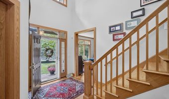 3 Proctor Ct, Albany, NY 12211