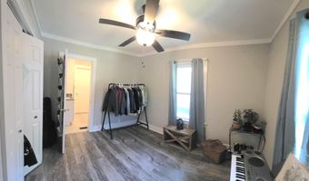 2002 Chouteau Ave, Baxter Springs, KS 66713
