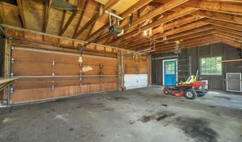 57 Roberts Cove Rd, Alton, NH 03809