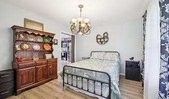 6512 Ten Ten Rd, Apex, NC 27539