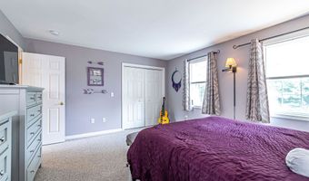 33 Merrimack Rd C, Amherst, NH 03031