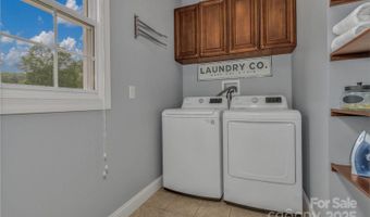 159 S Willow Brook Dr, Asheville, NC 28806