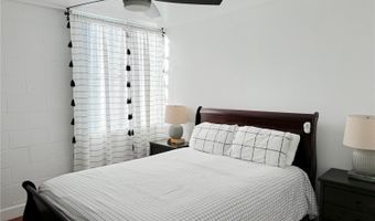 1128 Ala Napunani St 406, Honolulu, HI 96818