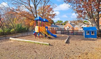 3080 S ABINGDON St A1, Arlington, VA 22206