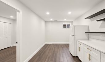 3415 WHEATWHEEL Ln, Annandale, VA 22003