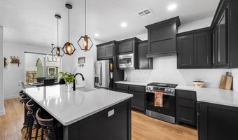 3309 Continental Ct, Altus, OK 73521