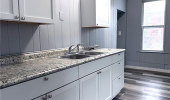 28 Christie St, Akron, OH 44303