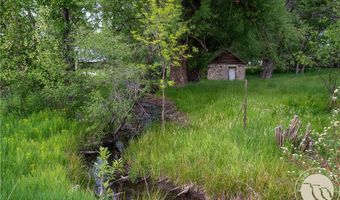 21 Old Boulder Rd, Big Timber, MT 59011