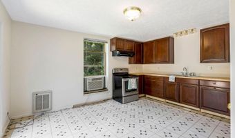 181 Market St, Aurora, IN 47001