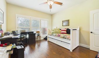 17 Valley View Rd, Batesville, AR 72501