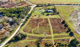 1587 N 450 Rd, Baldwin City, KS 66006