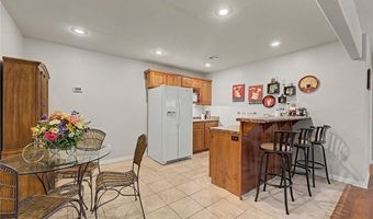 12 Hoyer Ln, Bella Vista, AR 72714