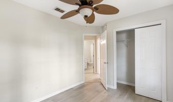 66 W 14TH St, Atlantic Beach, FL 32233