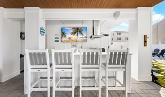 18 Mea Ln, Beach Haven, NJ 08008