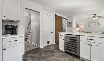 559 CABOT Dr, Hockessin, DE 19707