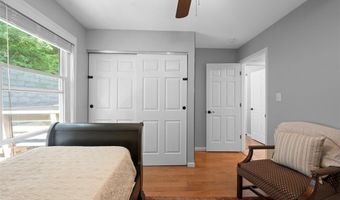 170 Cascade Terrace Dr, Ballwin, MO 63021