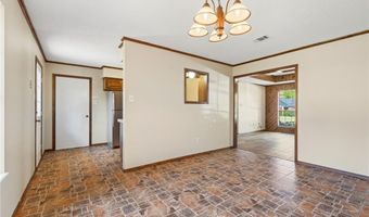 2205 Meadow Ln, Barling, AR 72923