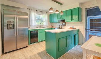 15 Valle Vista Dr, Asheville, NC 28804