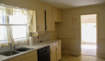 4237 Washington St, Ayden, NC 28513