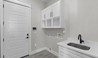 116 Western Way, Adkins, TX 78101