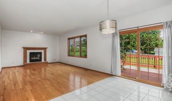 4529 Webster St, Ames, IA 50014