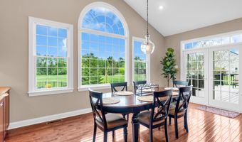4 Ridgeview Way, Allentown, NJ 08501