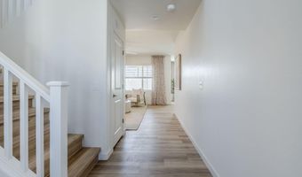 630 W LAREDO St, Chandler, AZ 85225