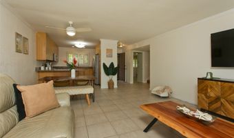 1111 Akipohe St 13B, Kailua, HI 96734