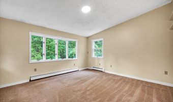24 Iron Gate Ln, Cromwell, CT 06416