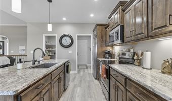 32302 S State Route W Hwy, Archie, MO 64725