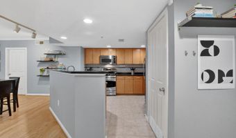 2220 FAIRFAX Dr 707, Arlington, VA 22201