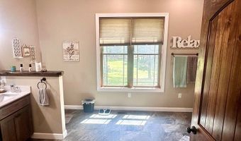 674 Cantrell Rd, Big Sandy, TN 38221