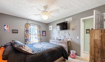 544 Morrvue Dr, Delhi, OH 45238