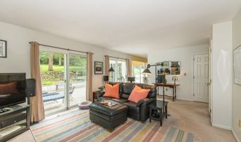 1 Victoria Pines Ln, Andover, NJ 07848