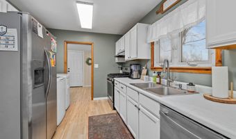 816 E 1st St, Auburn, IN 46706