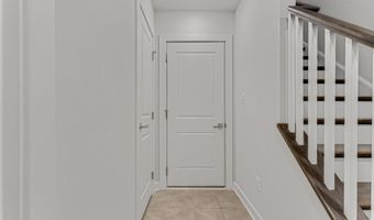 5701 11TH St N 2, Arlington, VA 22205