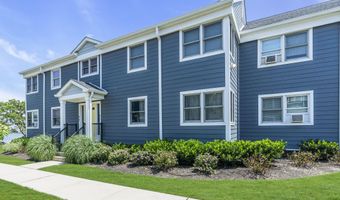 304 Deal Lake Dr 34, Asbury Park, NJ 07712