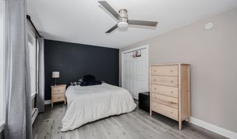 2 Deer Run Cir, Arundel, ME 04046