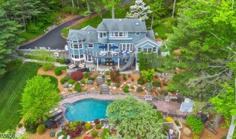 40 Hemlock Ave, Andover, NJ 07860