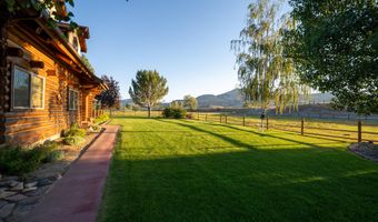 400 Lagoon Ln, Challis, ID 83226