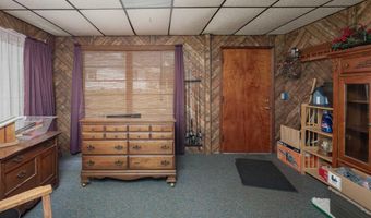 808 S CHURCH St, Albany, IL 61230